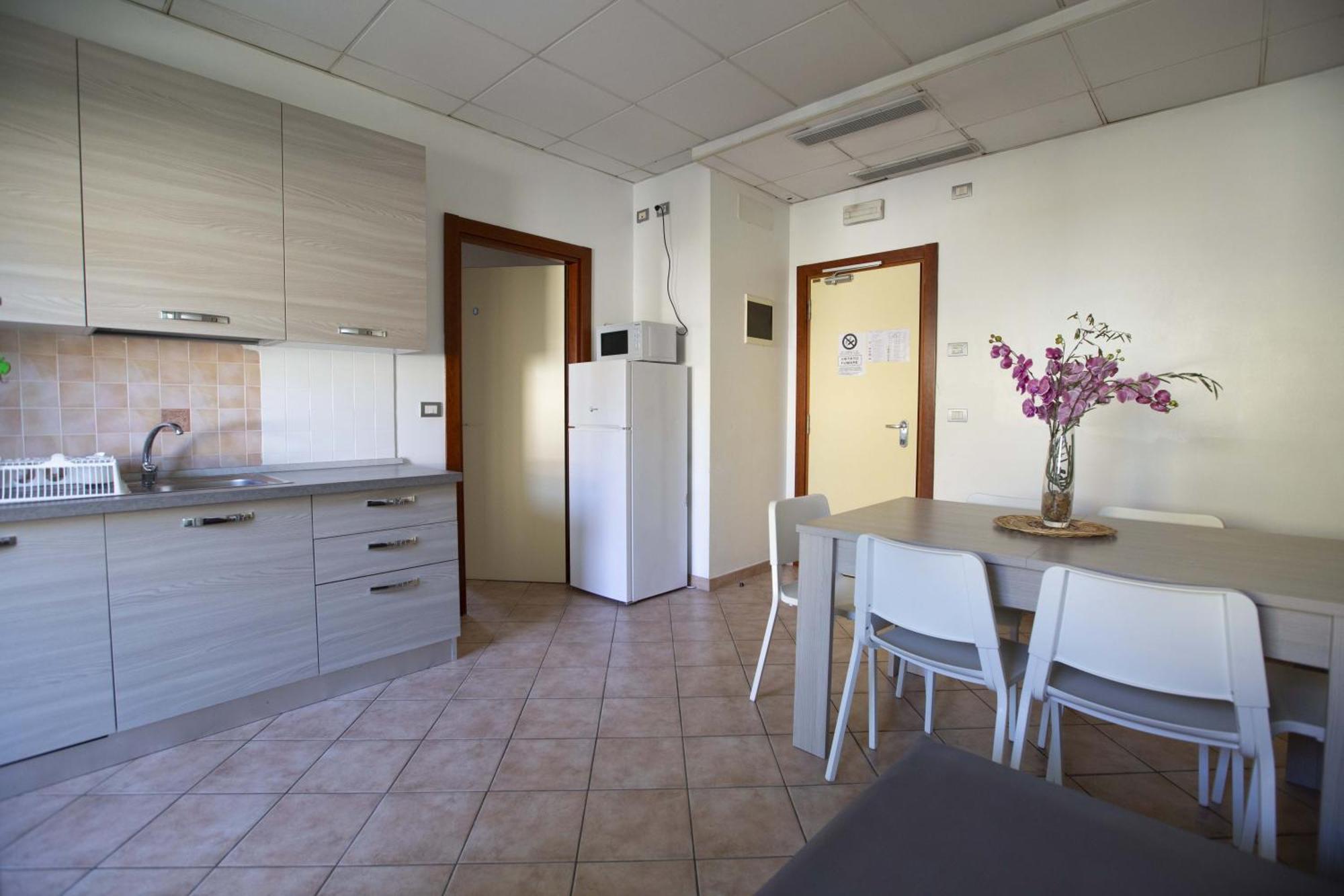 Residence Eurogarden Римини Екстериор снимка
