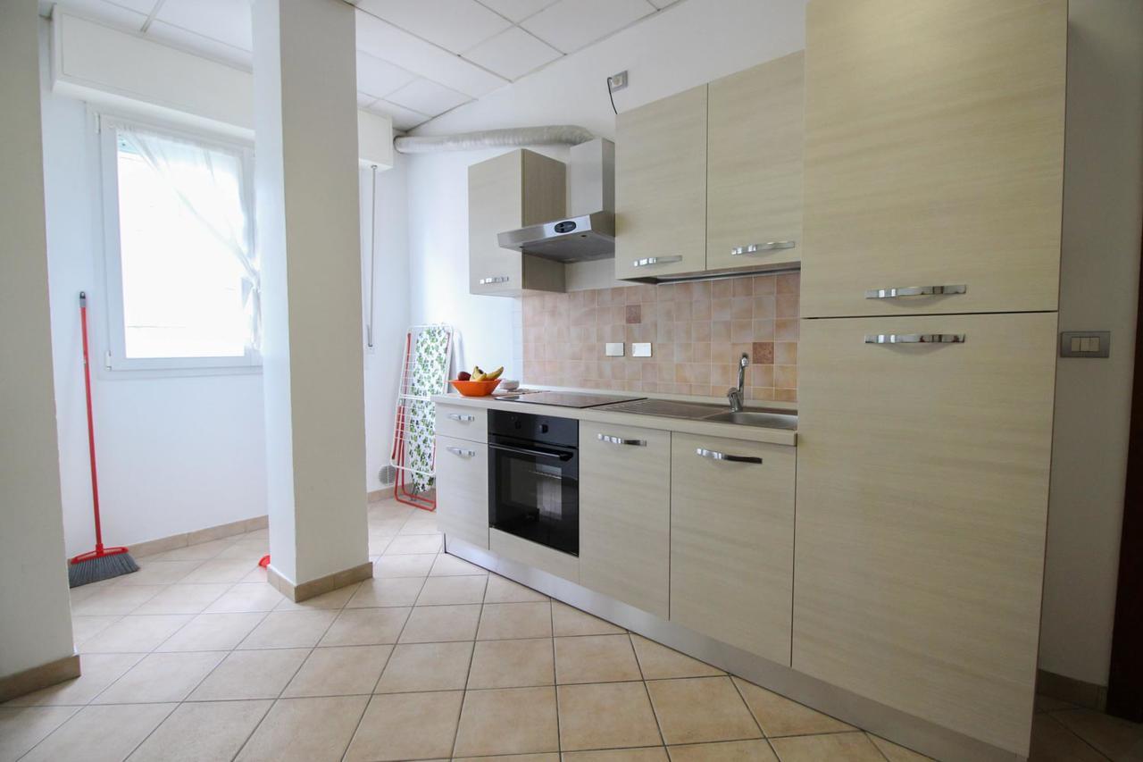 Residence Eurogarden Римини Екстериор снимка